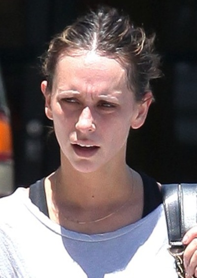 Jennifer Love Hewitt Without Makeup