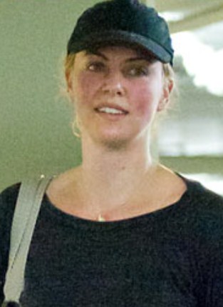 Charlize Theron No Makeup