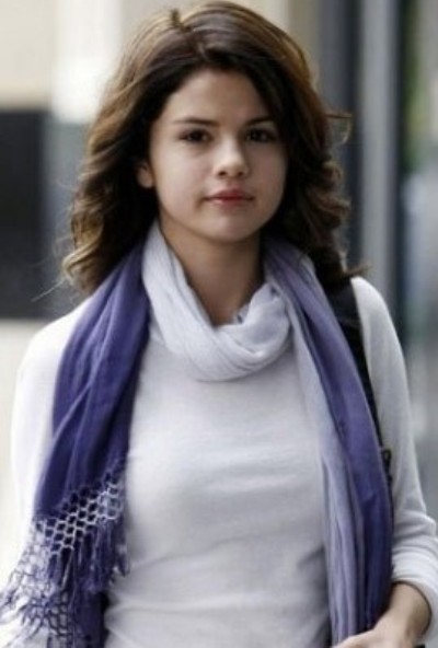 Selena Gomez Without Makeup Pictures