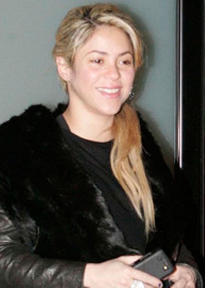 Shakira No Makeup