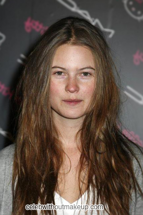 Behati Prinsloo Celeb Without Makeup 1