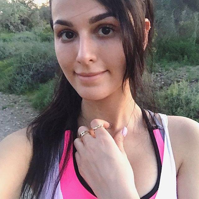 SSSniperWolf no makeup. 