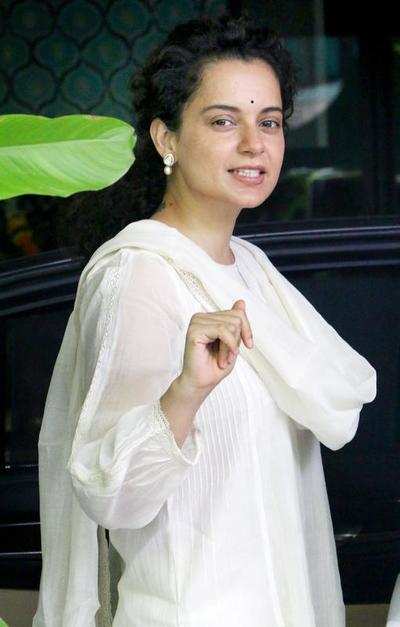 Kangana Ranaut With Minimal Makeup