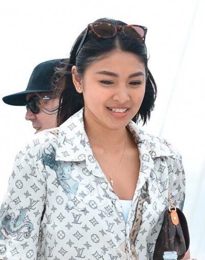 Nadine Lustre With Minimal Makeup